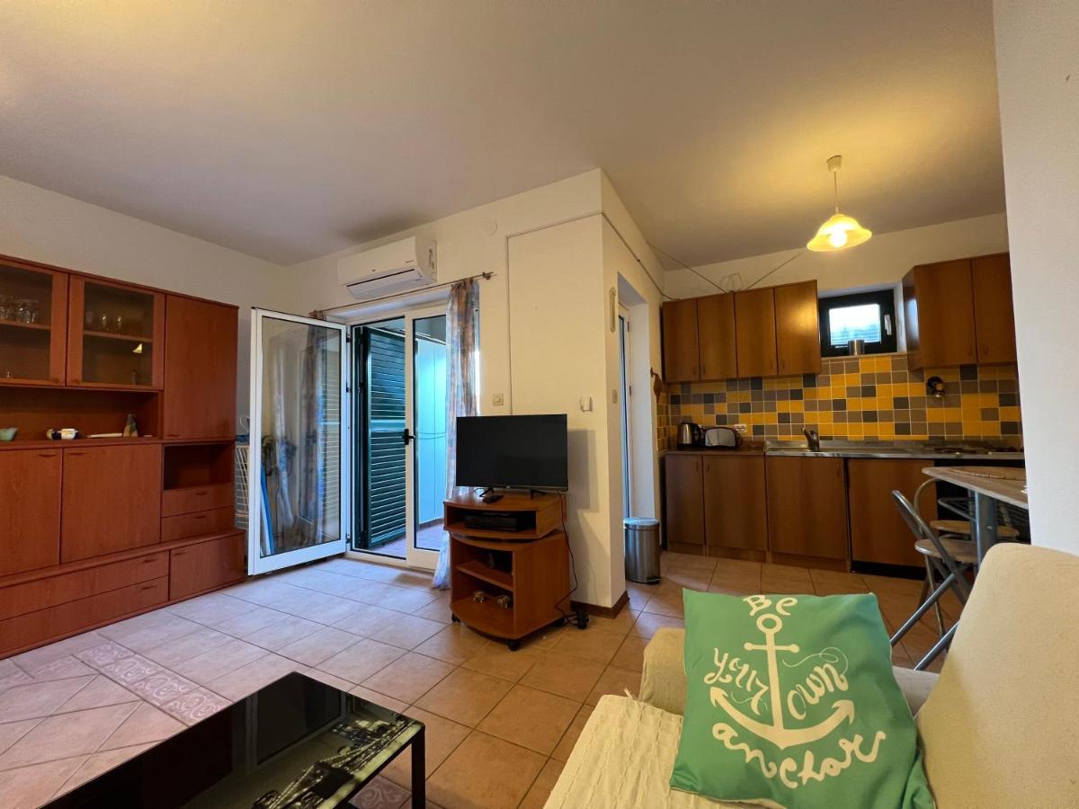 Apartment Luka 诺瓦利娅 外观 照片